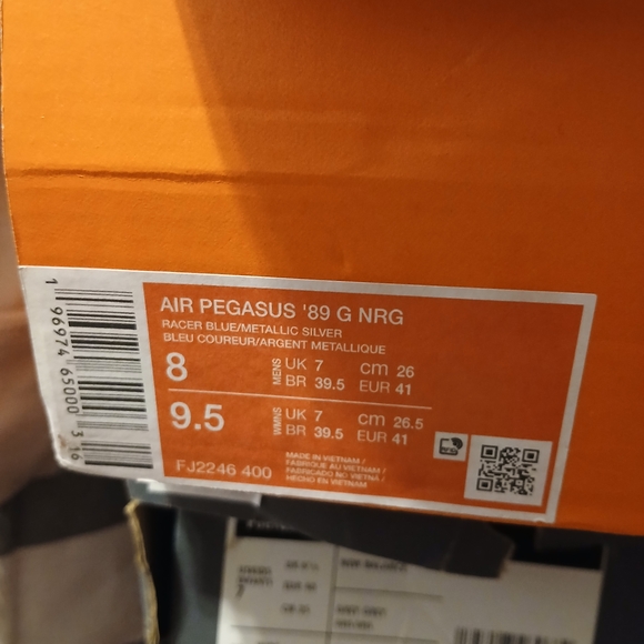 Nike Metallic Silver and Blue Sneakers - Picture 4 of 4